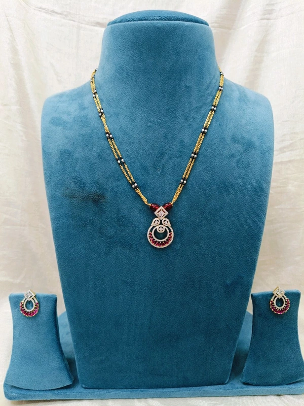 Diamond Copy Black Beads