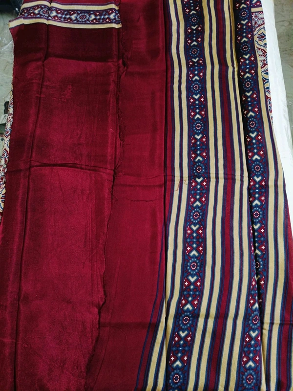 Model Silk - Brick Red