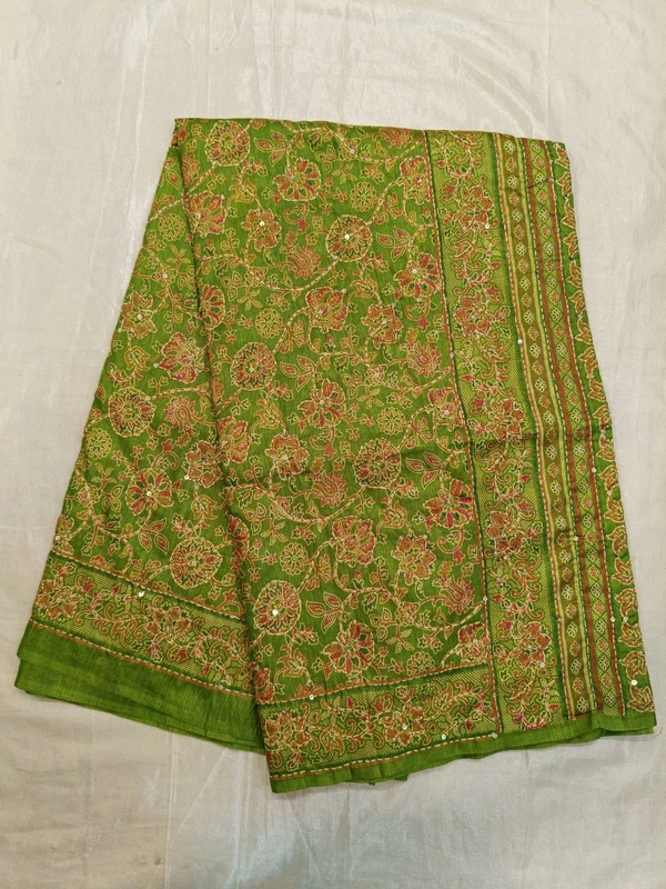 soft silk kantha - parrot green
