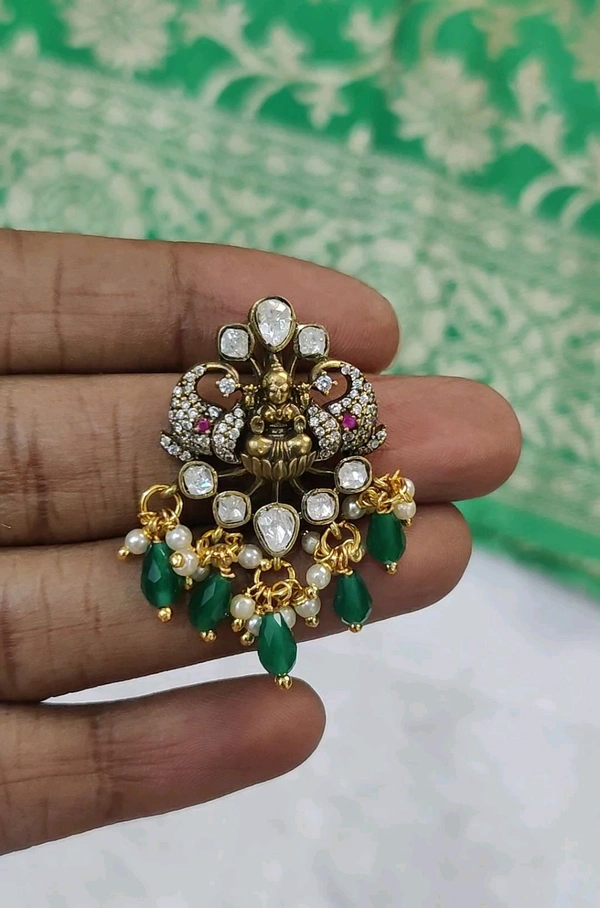 Victorian Laxmi Pendant - Green