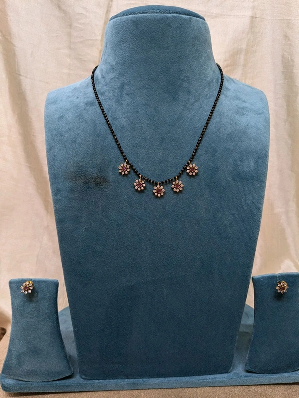 Black Beads  - Red