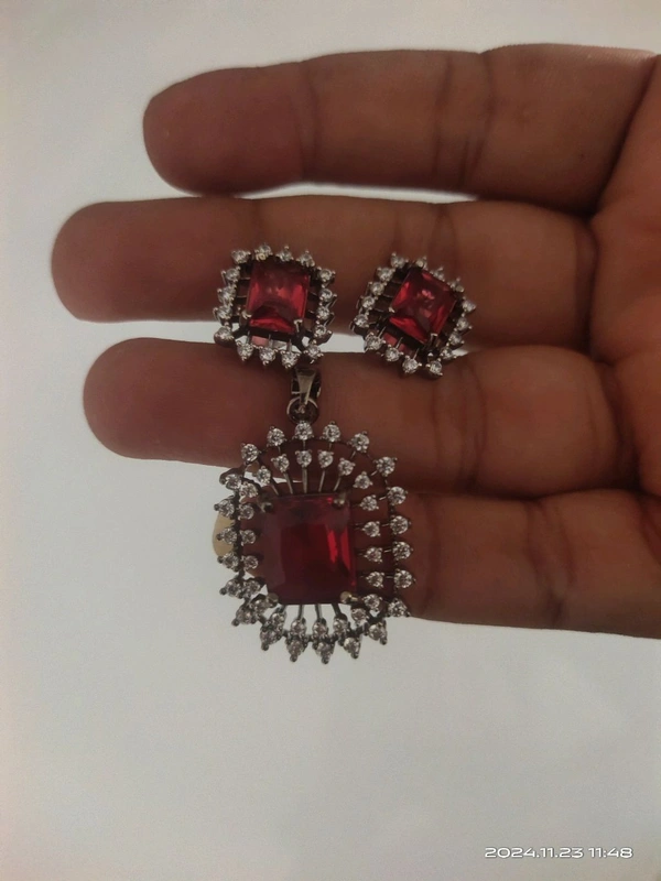 Pendent With Earrings - giveaway