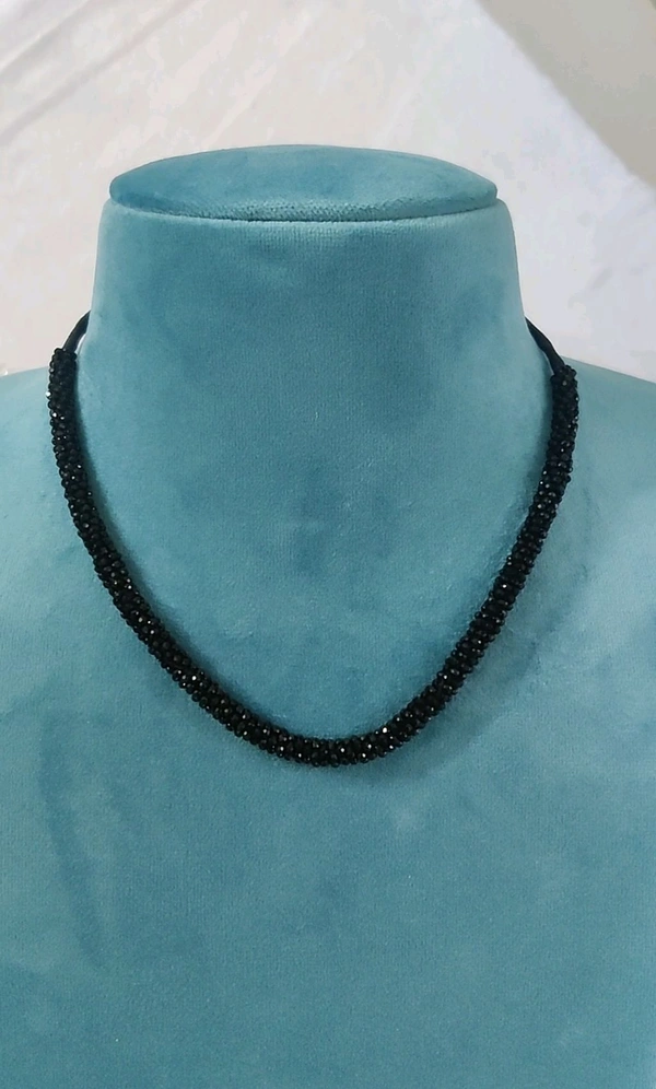 Black Crystals And Thread Chakn