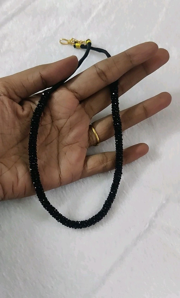 Black Crystals And Thread Chakn