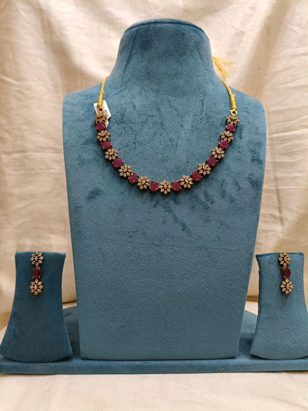 Stone Necklace - Maroon