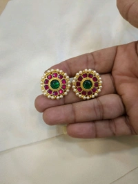 Jadua Kundan Earrings - green with pink