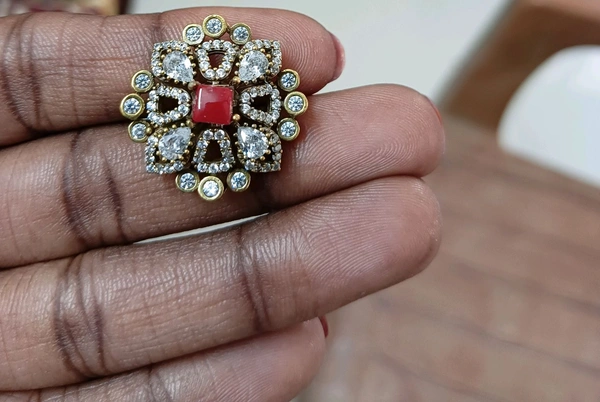 Victorian Studs - coral