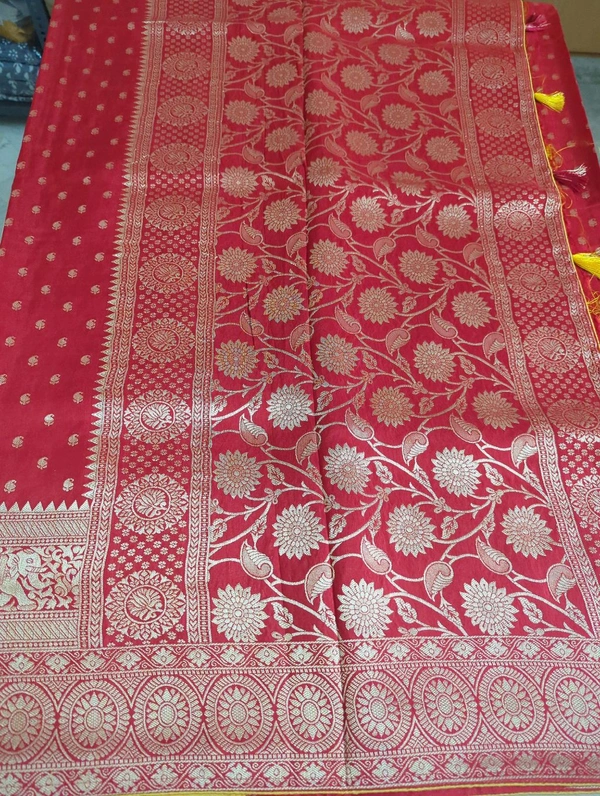 Dola Weaving - Red