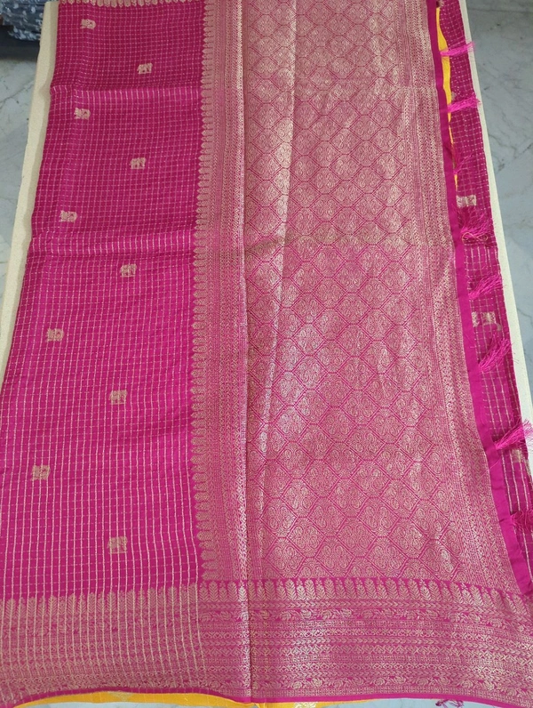 Dola Checks - pink