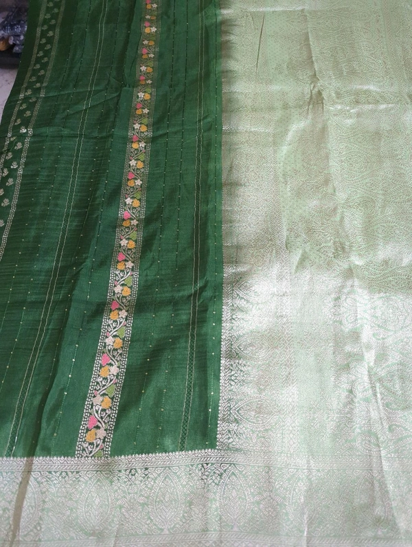 Munga Weaving - Green