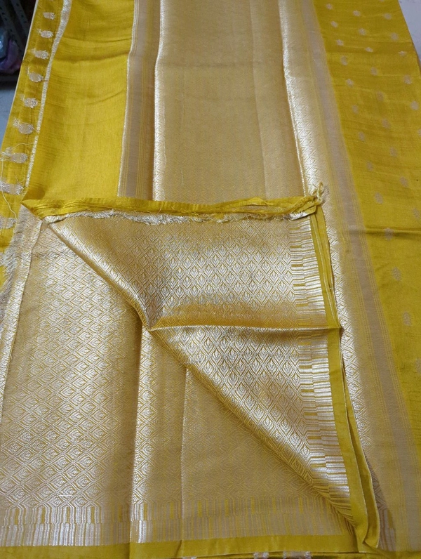 Semi Raw Mango - yellow table