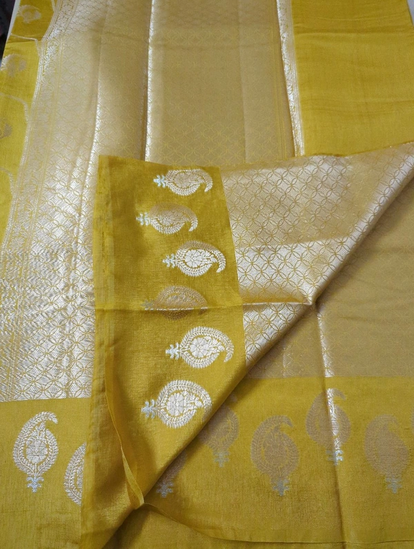 Semi Raw Mango - yellow mango