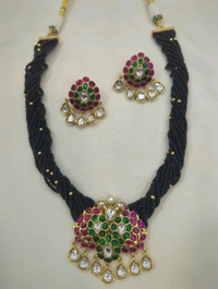 Soft Beads With Jadua Kundan