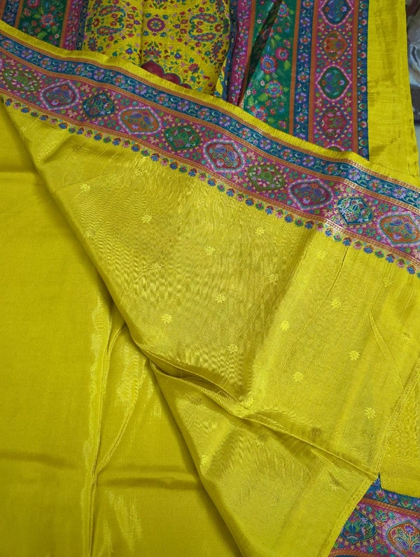 dola mushru kashmiri - Gold