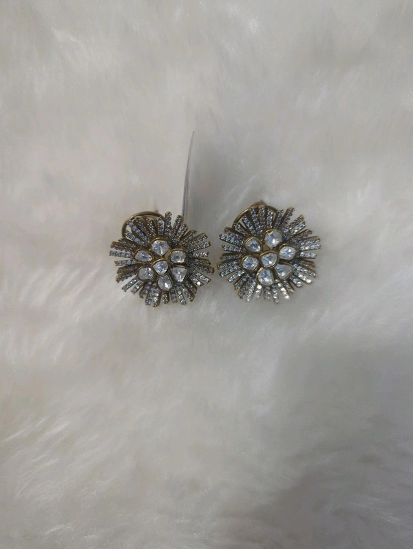 mossonite studs