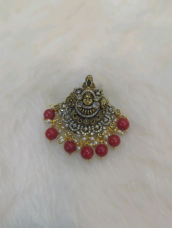 VICTORIAN PENDENT - Red