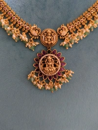 antique necklace - Red