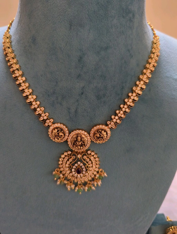 antique necklace - Red