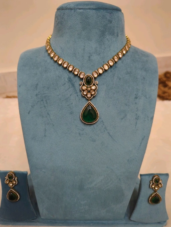 Mossonite Neckset