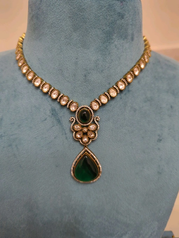 Mossonite Neckset