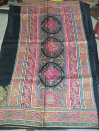 dola mushru kashmiri - black flowers