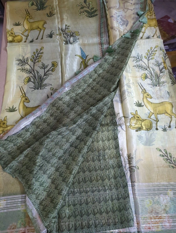 Italian Crepe - green border