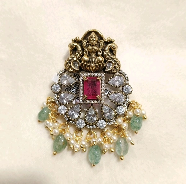 Victorian Pendent 