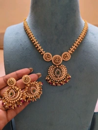 antique necklace - Green