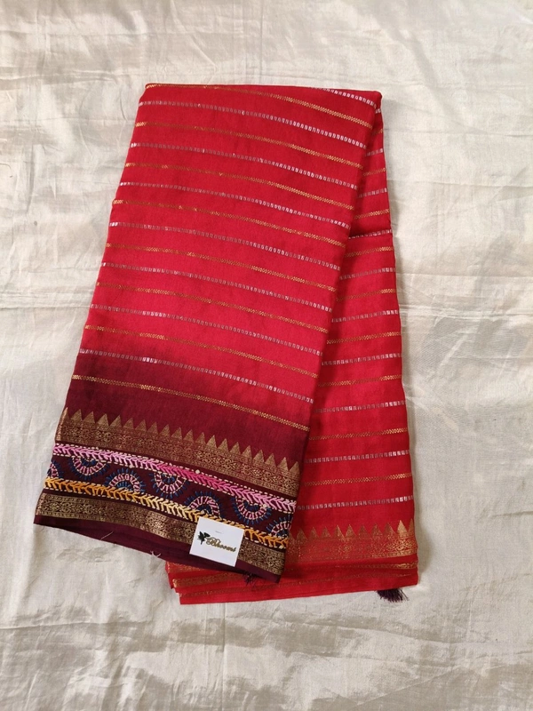 Munga Desiner - Red
