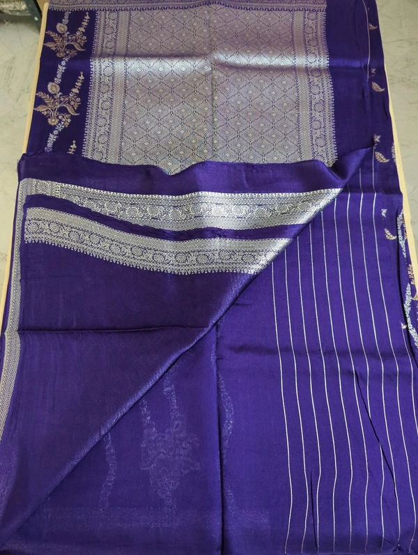 Pure Tusser Georgette  - violet, Waves