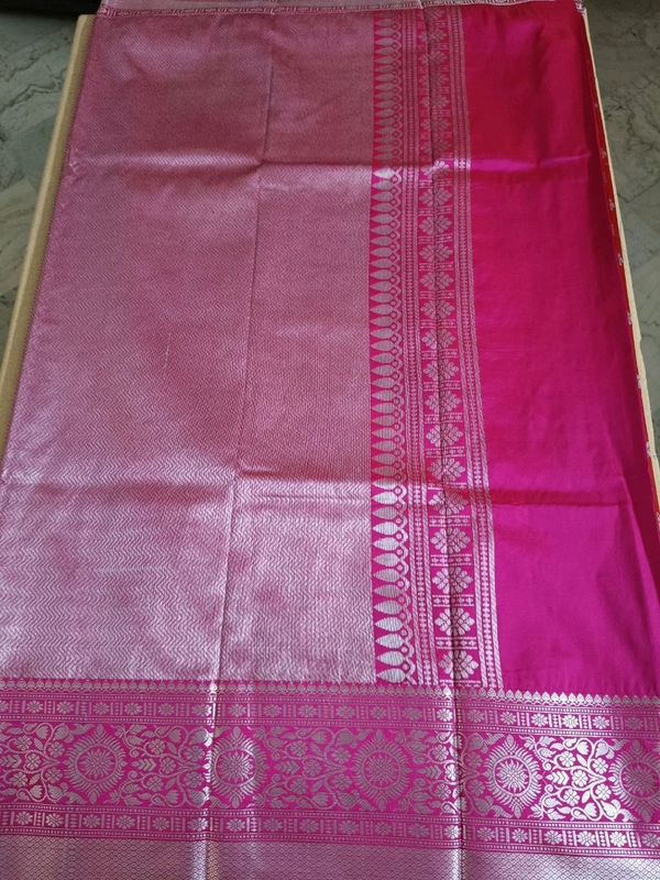 Beneras Silk - Red