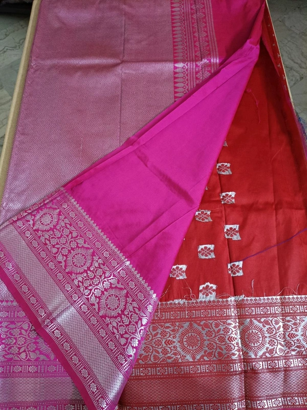 Beneras Silk - Red