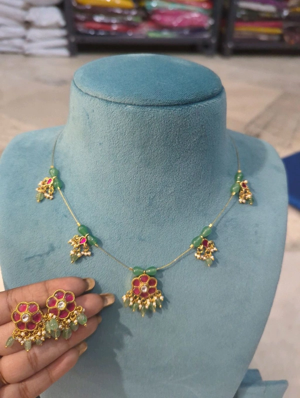 Invisible Jadua Kundan - Green