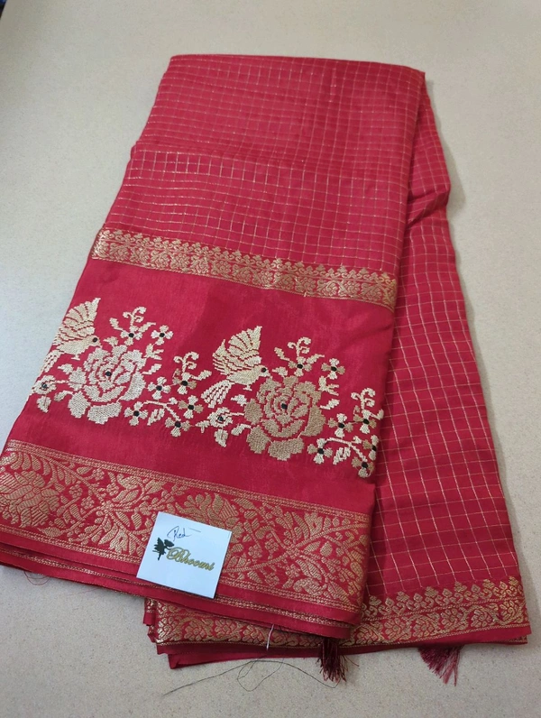 Dola Cheeks With Embroidery  - Red