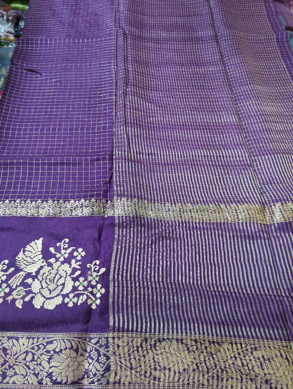 Dola Cheeks With Embroidery  - Cardinal Pink