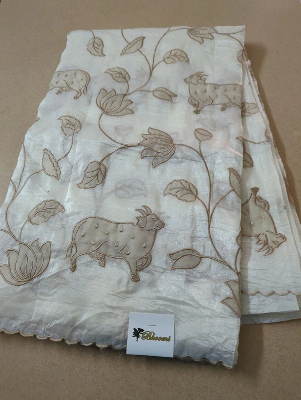 Tusser Crush Applique  - White