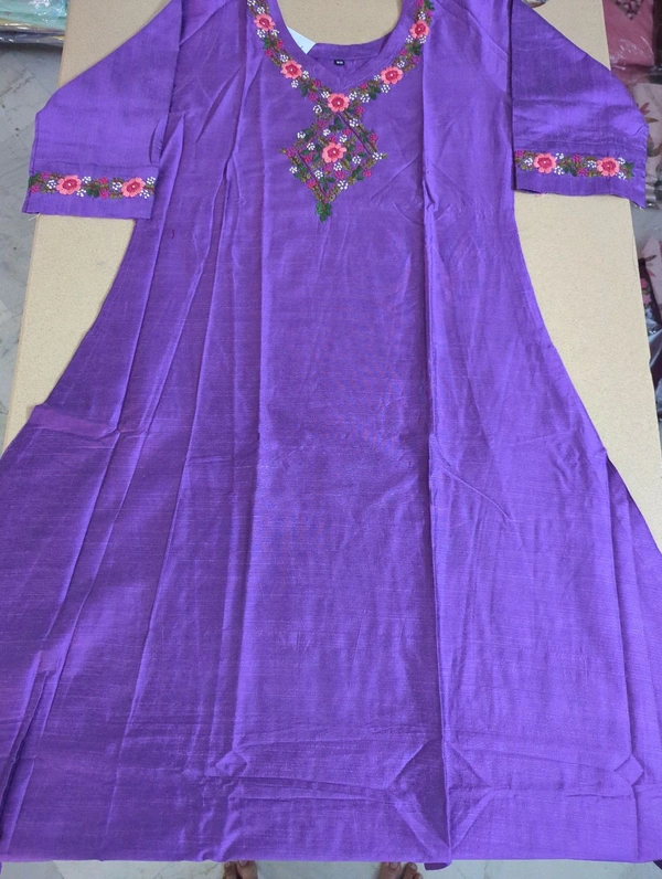 Soft Rawsilk With Handwork - 40