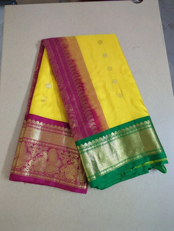 Pure Handloom Gadwal With Kuttu Boarders - Yellow