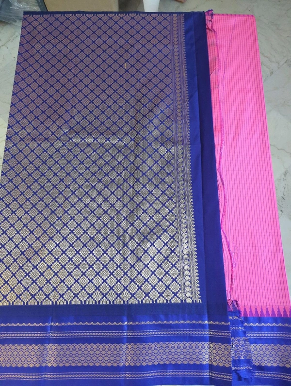 SEMI GADWAL PATTU - pink with blue border