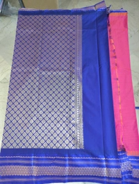 SEMI GADWAL PATTU - watermelon red with blue border