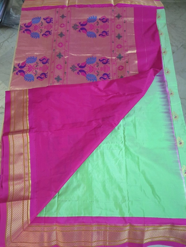 PURE HANDLOOM NARAYANAPET PYTHANI - Green
