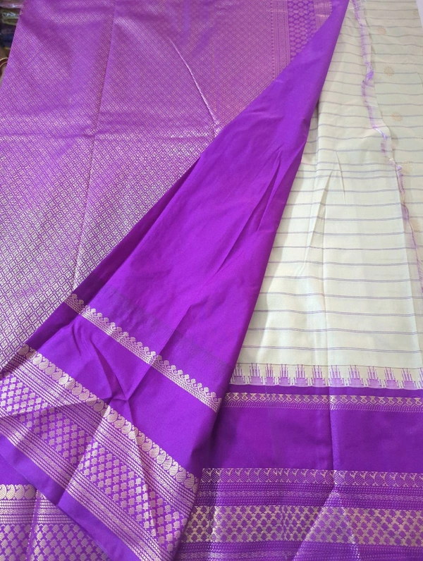 SEMI GADWAL PATTU - violet border