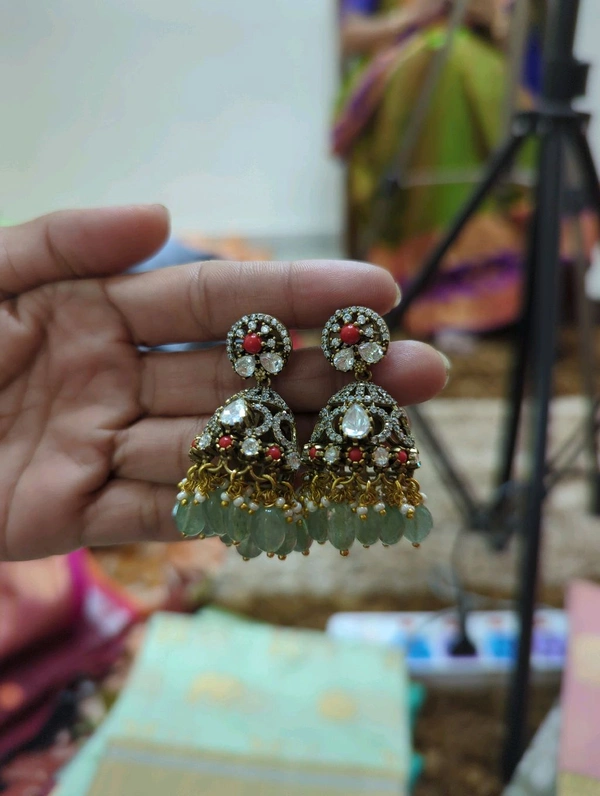 Earrings - Red, VZ
