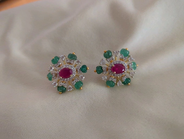 Diamond Copy Studs - Red, VZ