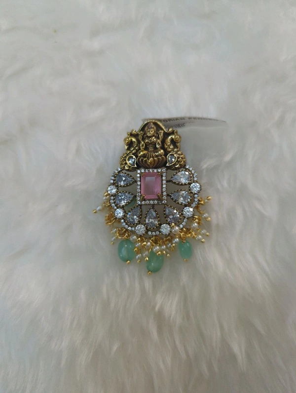 Victorian Pendent - Pink Lace