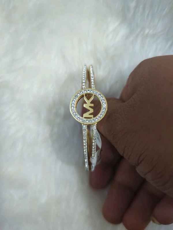 Designer Bracelet Bangle - VZ