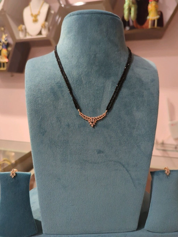 Soft Beads With Pendent Set - VZ, center diamond stone
