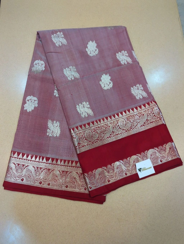 Pure Handloom Venkatagiri Pattu  - Red