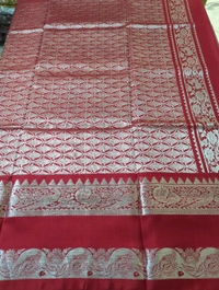 Pure Handloom Venkatagiri Pattu  - Red