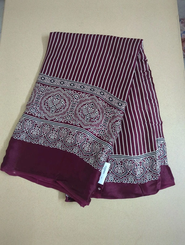 Model Silk - Maroon, Straight Lines